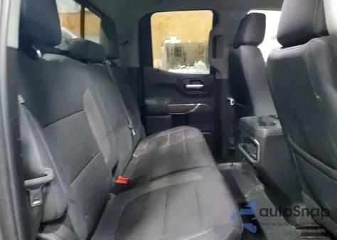 2019 GMC Sierra K1500 Elevation z USA, uszkodzony, nr VIN 1GTR9CED3KZ416682